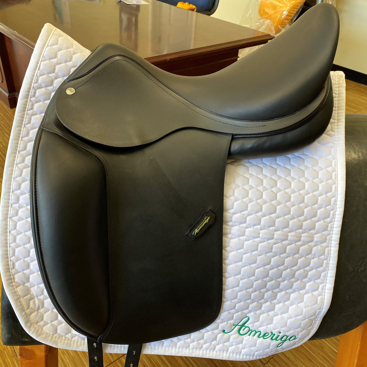 Amerigo Classic Dressage 17.5" - 175N151751119